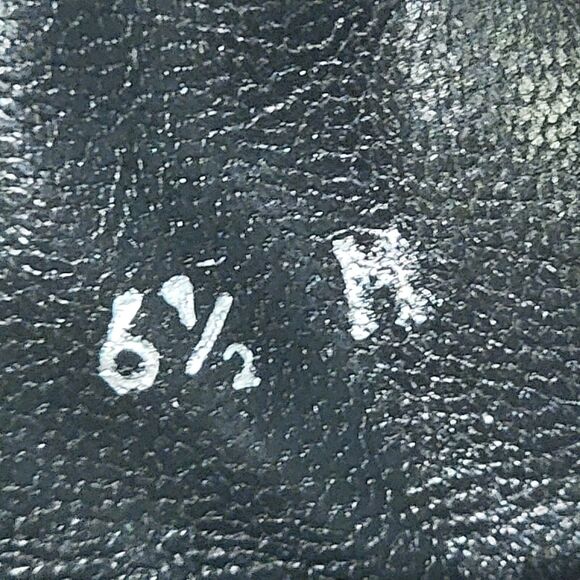 STUART WEITZMAN Women's Size 6.5 M Black Leather Chelsea Side Zip Up Boots US - Picture 6 of 9